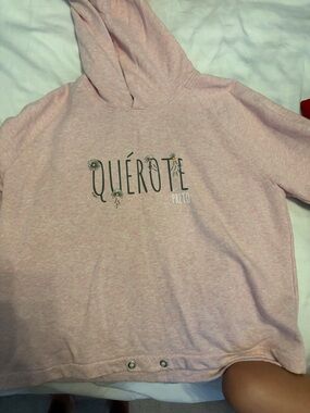 Pink 'Quierote Preto' Floral Hoodie